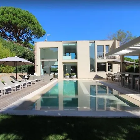 Contemporary Luxury In *